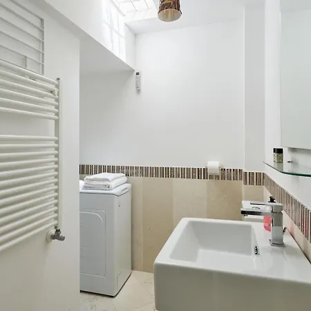 Cannaregio S Apartment